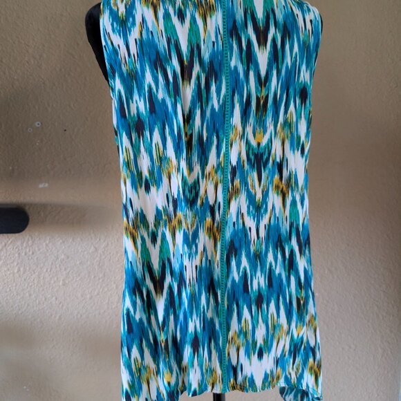 St. John's Bay Patterned, Flowy Tank Top, L - Picture 3 of 6